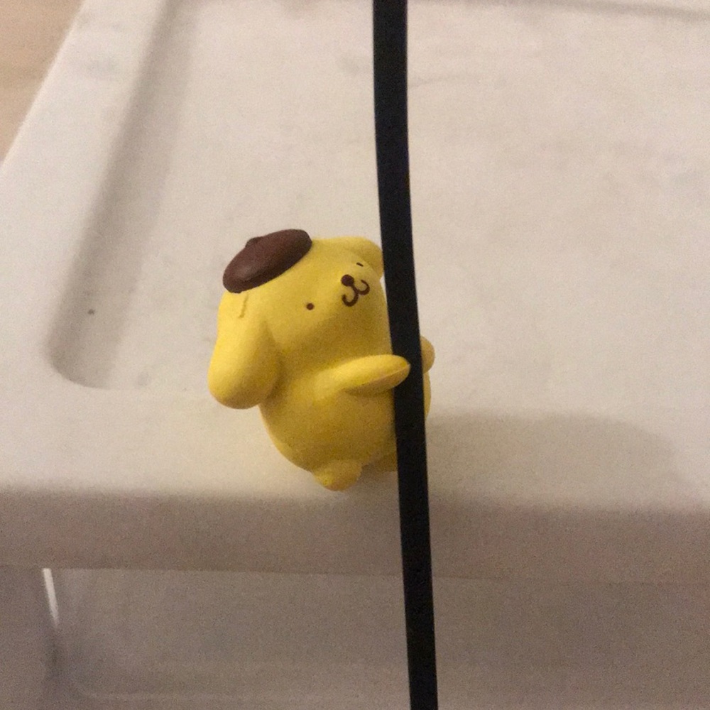 Hello Kitty character cable holder